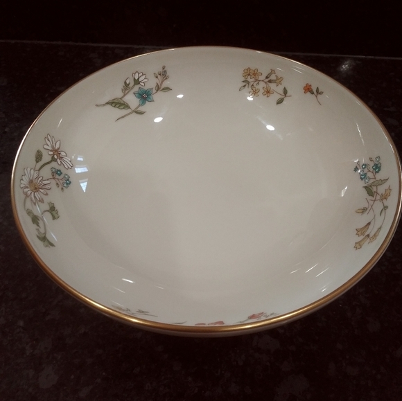 Lenox cream pedestal floral bowl - Picture 4 of 9